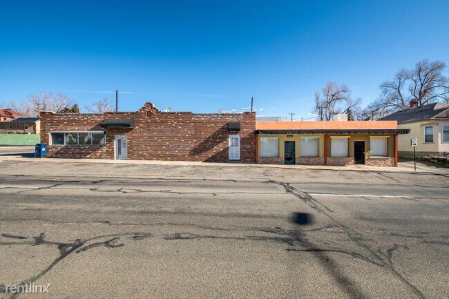 Building Photo - 1214 N Elizabeth St