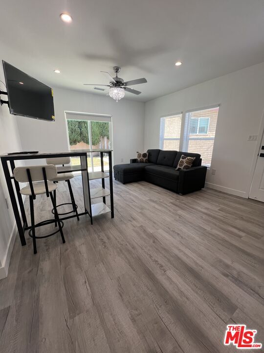 Foto del edificio - 2150 W 84th Pl
