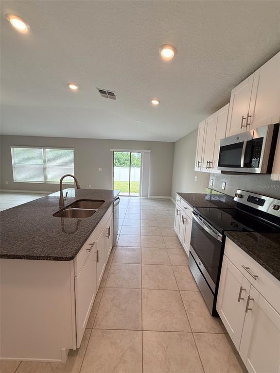 Building Photo - 12903 Wildflower Meadow Dr