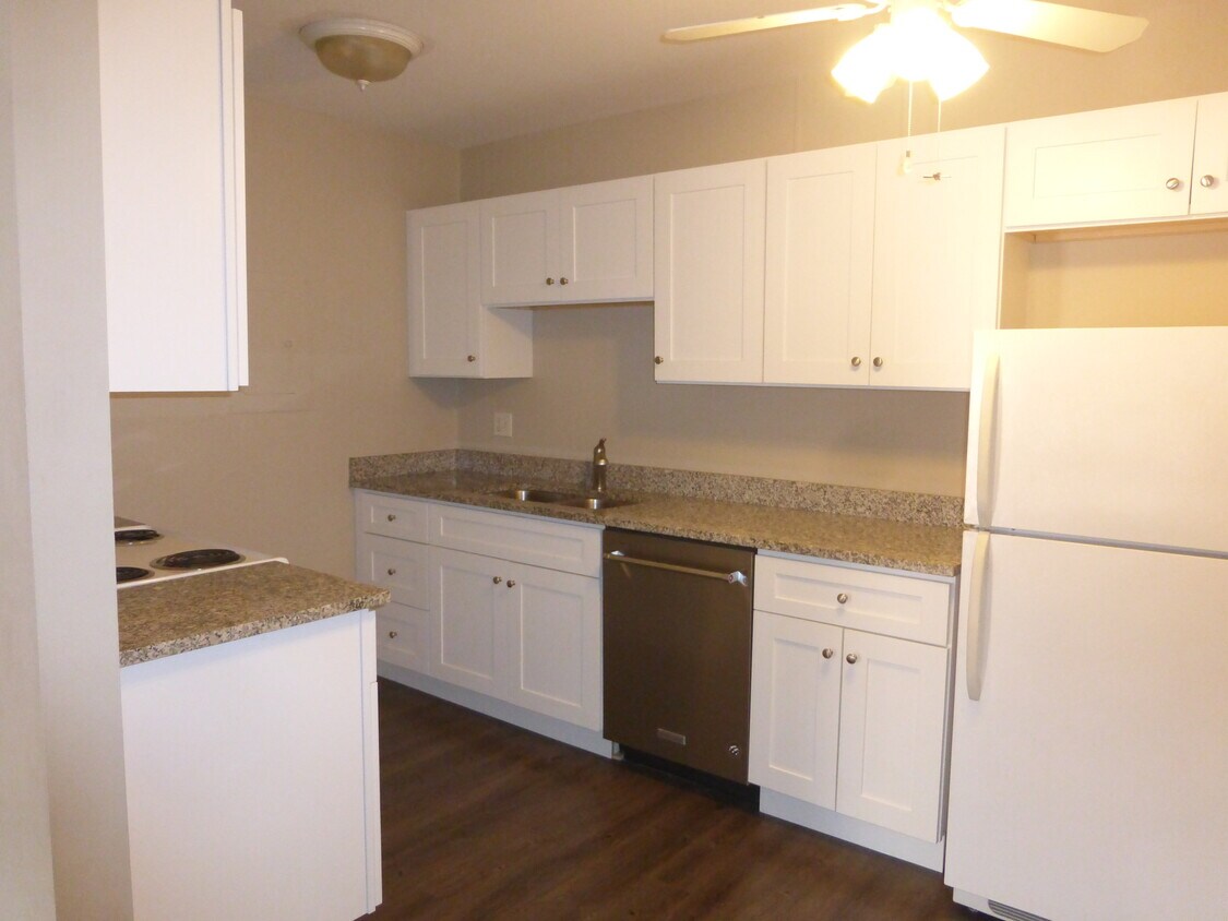 2600 Hillsboro Pike Unit C14, Nashville, TN 37212 Condo for Rent in