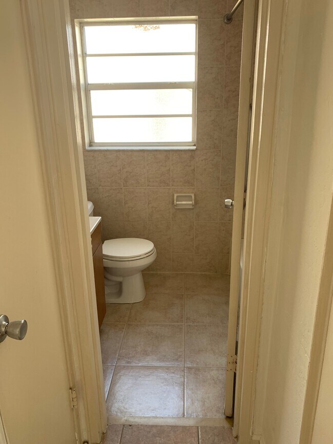 Foto del edificio - 17 Salamanca Ave