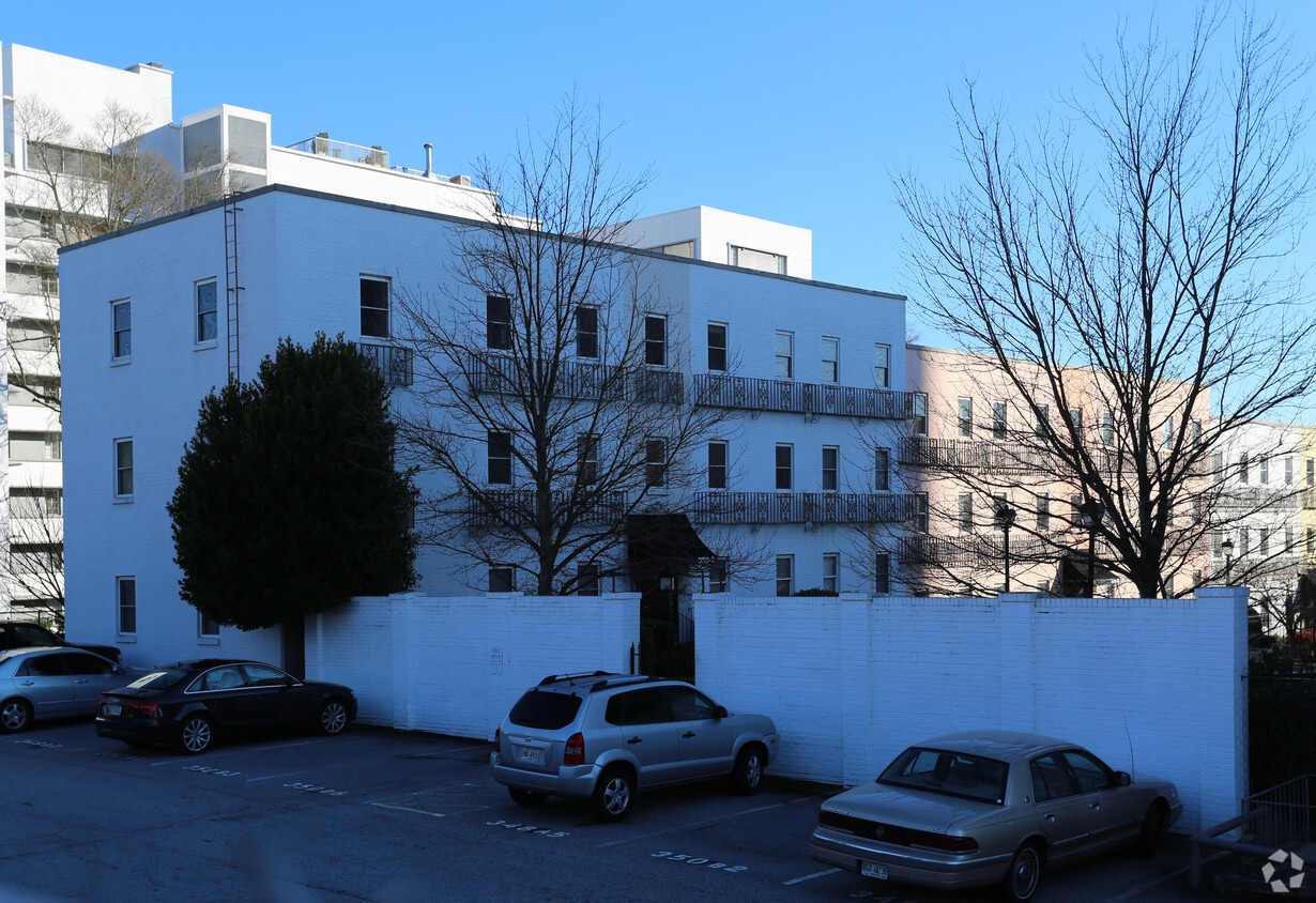 Building Photo - Paces Green