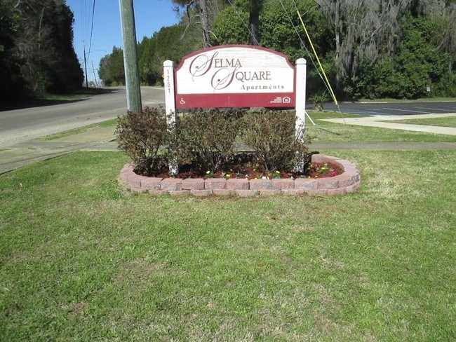 Front Signage - Selma Square Apartments