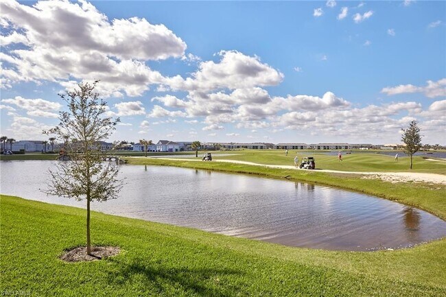 Foto del edificio - 5715 Double Eagle Cir