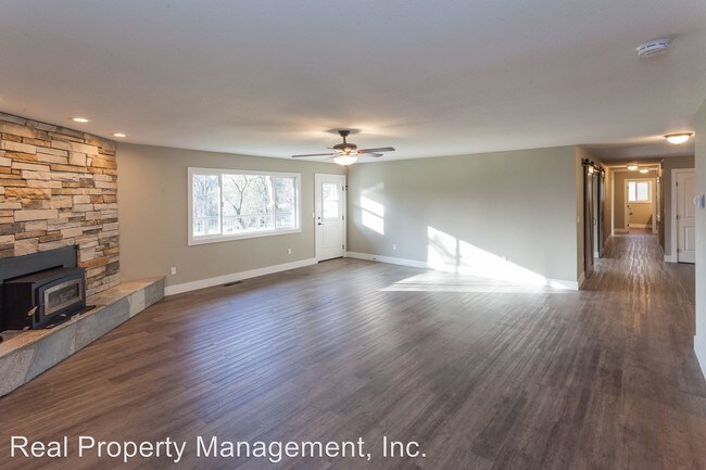 Foto del edificio - 19463 Rambling Oak Dr