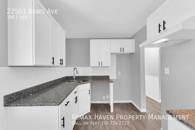 Building Photo - 22501 Arms Ave