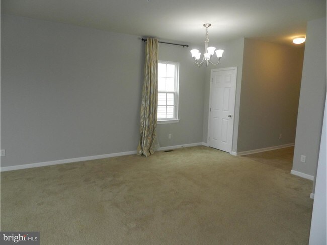 Building Photo - 531 Prizer Ct