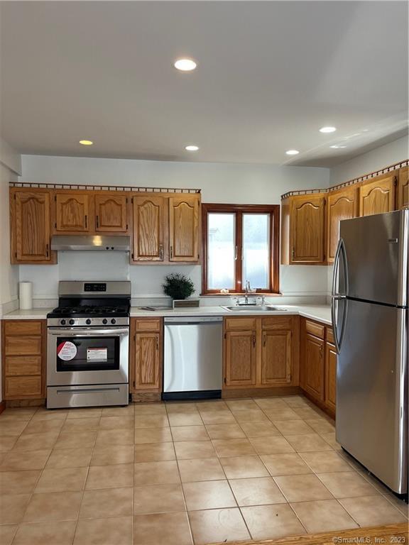 17 Bible St Unit 2, Greenwich, CT 06807 Room for Rent in Greenwich