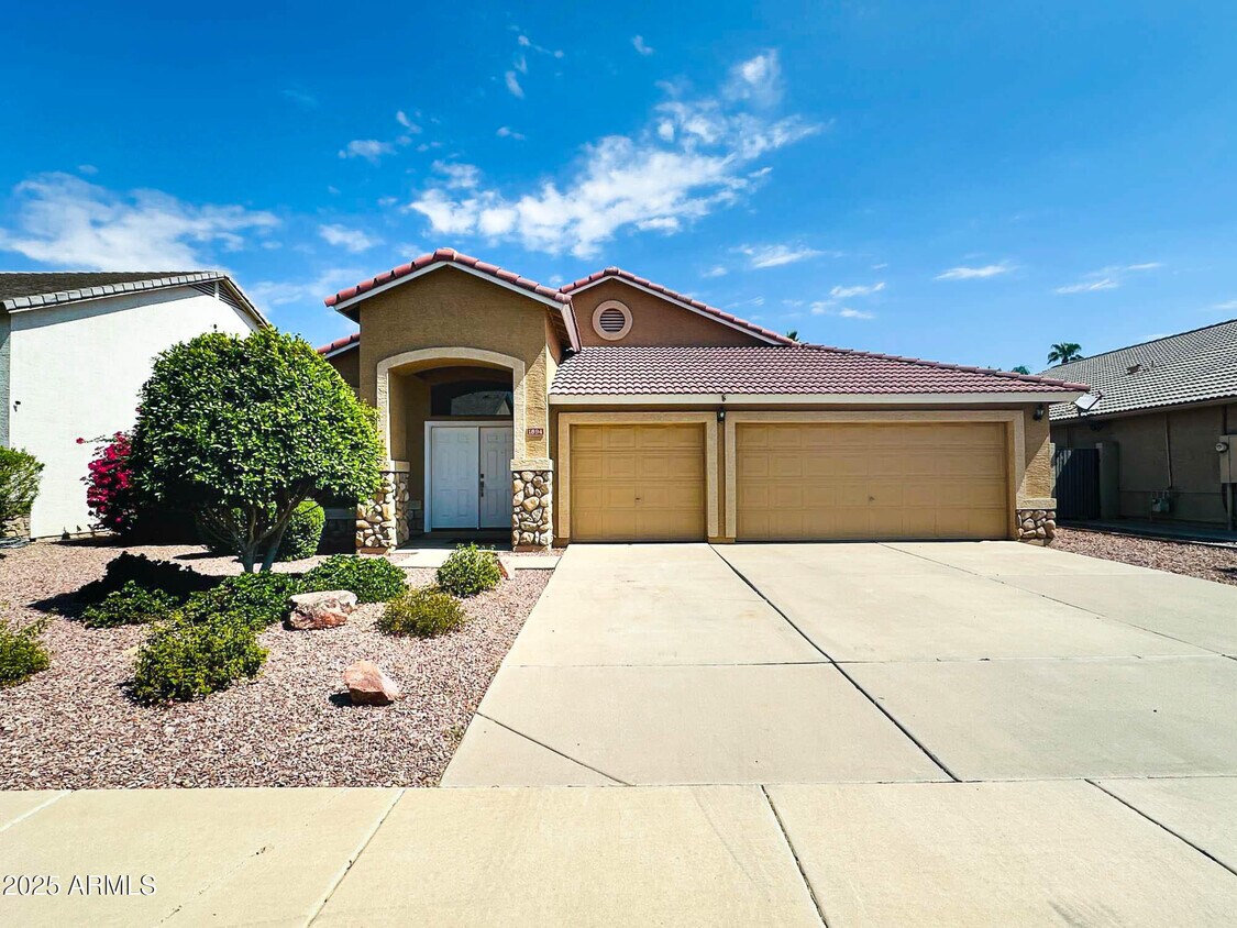 Foto principal - 1894 E Sagebrush St