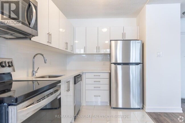 Photo du bâtiment - 201-201 Lindsay St S