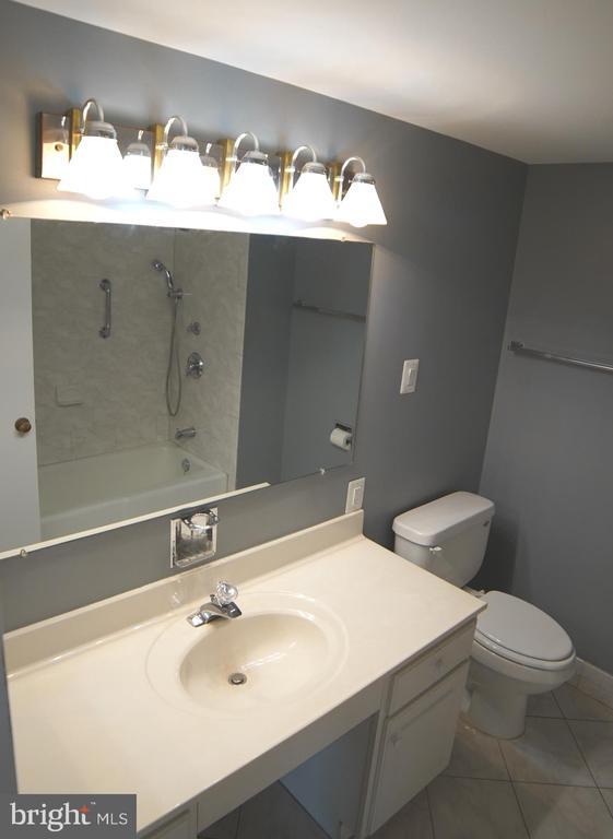 Building Photo - 3701 S George Mason Dr