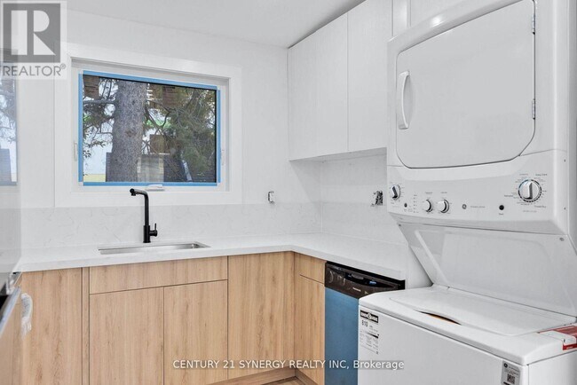 Photo du bâtiment - 598 Kirkwood Ave