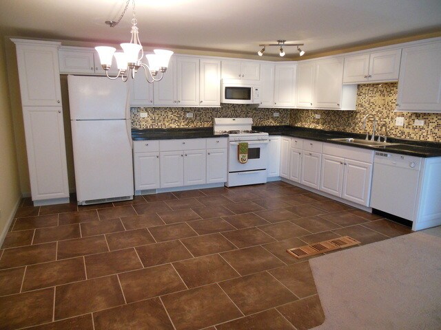 Building Photo - 126 Nauset Ln