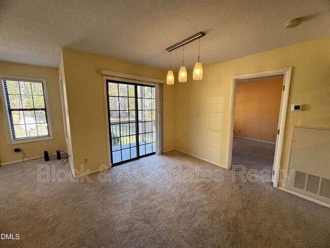 Building Photo - 3704 Chimney Ridge Pl