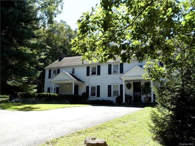 Foto del edificio - 504 Camby Rd