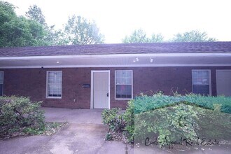 Building Photo - 1809 Eldridge St