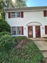 Building Photo - 640 Rugby Row