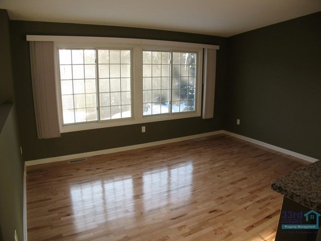 Building Photo - 4619 Ridge Cliff Dr