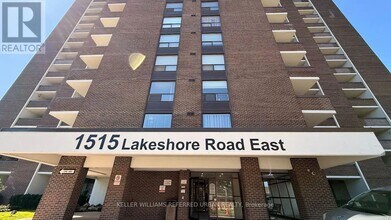 Building Photo - 1515 Lakeshore Rd E