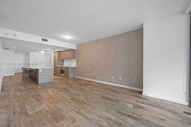 Photo - 650 NE 32nd St Apartment