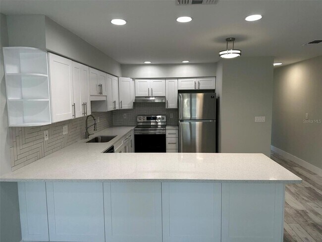 Building Photo - 440 50th Ave N