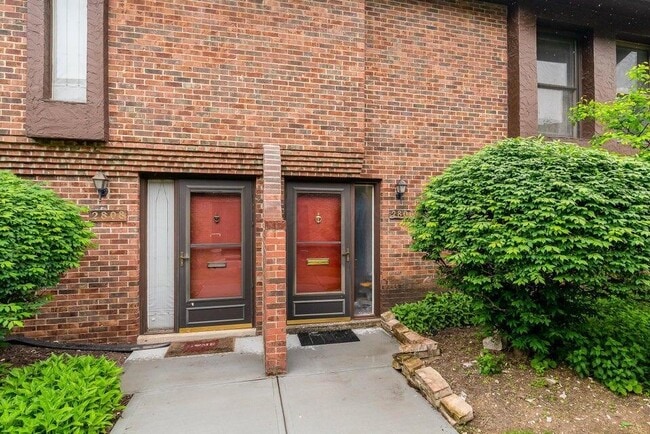 Building Photo - 2806 Downing Way