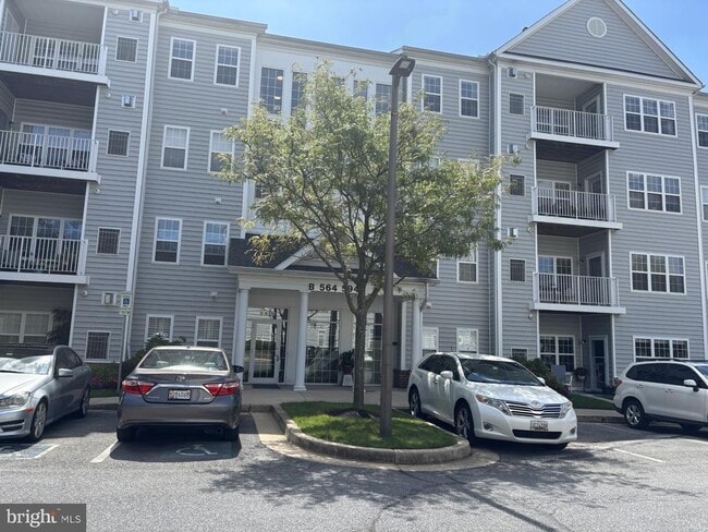 Building Photo - 594 Hopkins Landing Dr