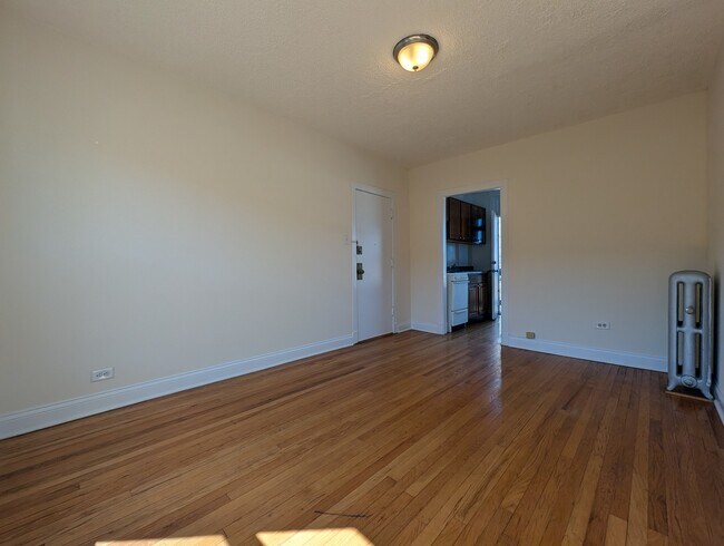 Foto del edificio - 2653 N Spaulding Ave