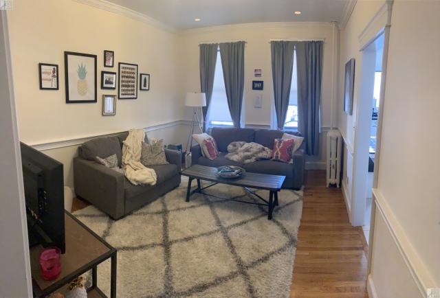 Foto del edificio - 4 bedroom in Allston MA 02134