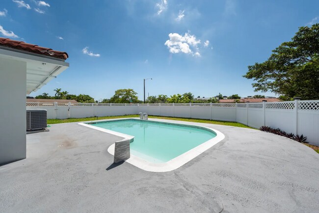 Building Photo - 8513 NW 41 Street LLC