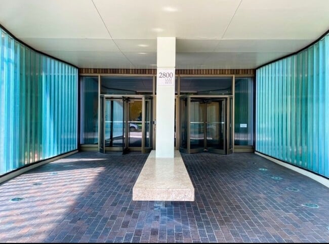 Building Photo - 2800 N Lake Shore Dr