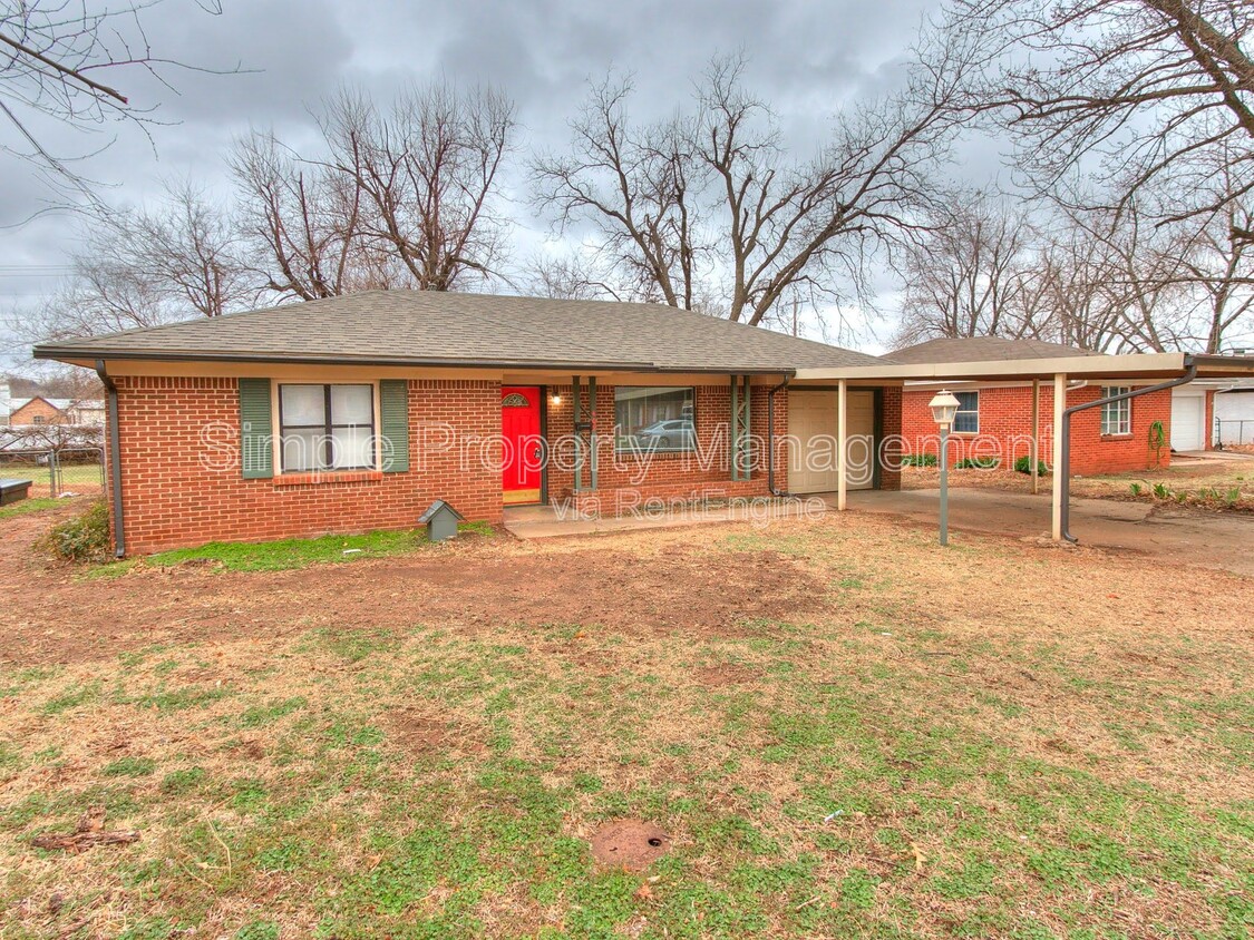 Foto principal - 409 E Hill Dr