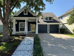 Building Photo - 9813 Hedge Bell Dr