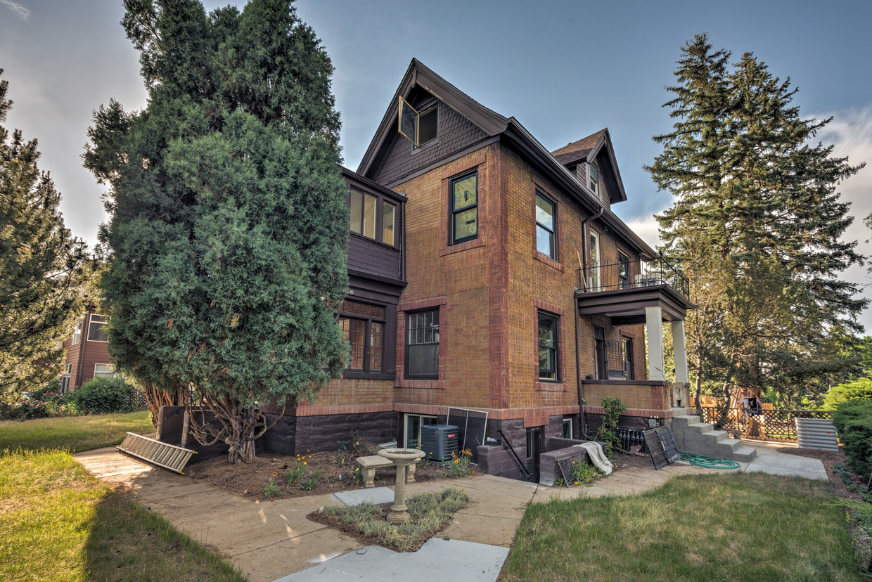 Foto principal - 3201 Tennyson St
