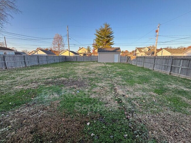 Foto del edificio - 348 Chase Ave