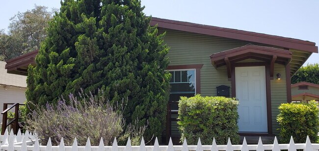 Front of Fourplex - 337 Rennie Ave