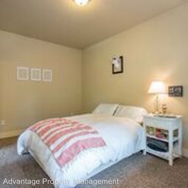 Foto del edificio - 3 br, 3 bath House - 712 W. Laurel Street #2