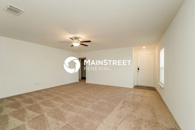 Foto del edificio - 3 Bedroom Pet-Friendly Home in New Braunfels, TX with Main Street Renewal
