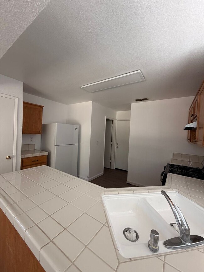 Building Photo - Gated Community Home