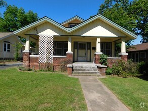 Building Photo - 1504 Bluff Ave