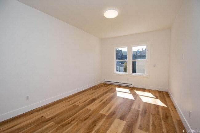 Foto del edificio - 1310 18th Ave