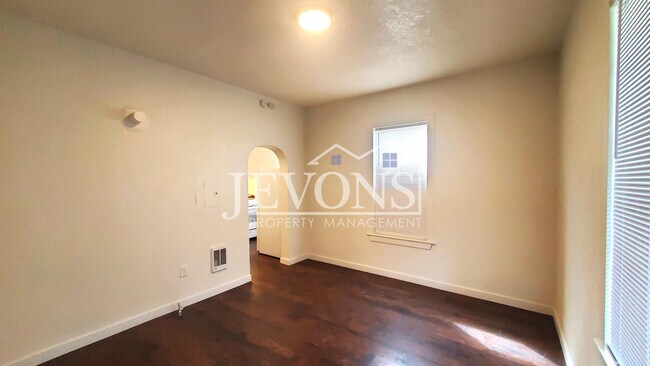 Foto del edificio - 307 N 7th St