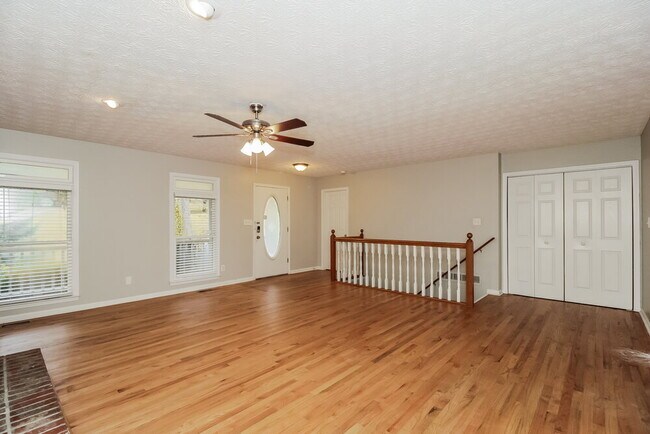 Building Photo - 291 Mill Pointe Trail