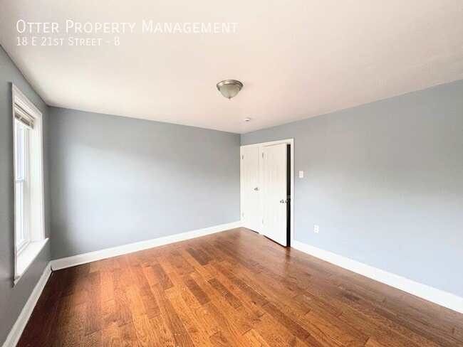 Foto del edificio - 18 E 21st St