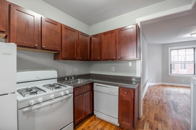 Photo - 4415 N Wolcott Ave Apartment