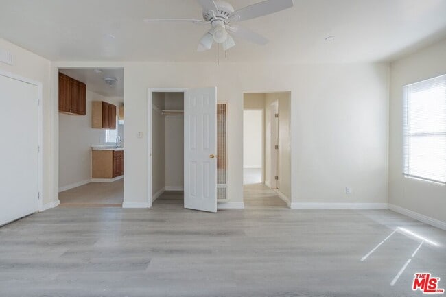 Building Photo - 114 W 110th St