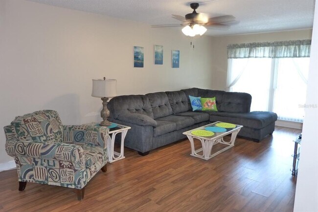 Building Photo - 2700 Bayshore Blvd