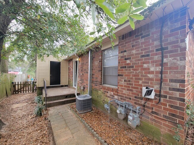 Foto del edificio - ~1530 Whitney Street