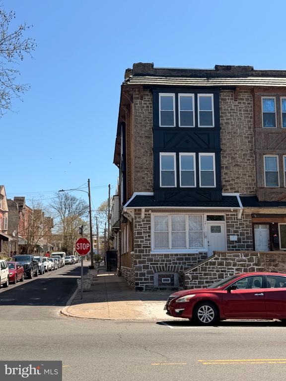 Foto del edificio - 1621 N 33rd St