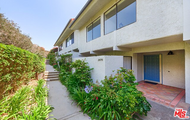 Foto del edificio - 29711 Zuma Bay Way